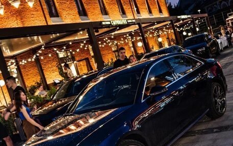 Audi A4, 2018 год, 2 700 000 рублей, 11 фотография