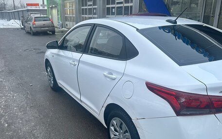 Hyundai Solaris II рестайлинг, 2021 год, 1 300 000 рублей, 10 фотография