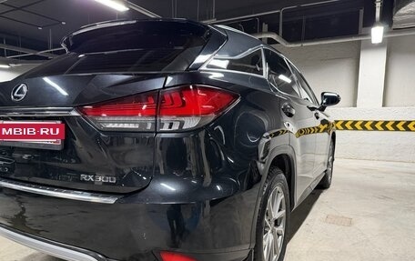 Lexus RX IV рестайлинг, 2020 год, 4 950 000 рублей, 18 фотография