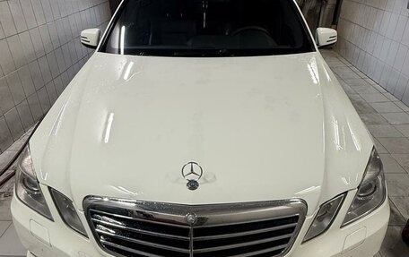 Mercedes-Benz E-Класс, 2011 год, 1 450 000 рублей, 3 фотография