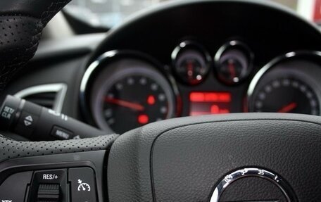 Opel Astra J, 2013 год, 1 200 000 рублей, 5 фотография