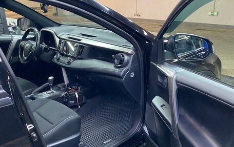 Toyota RAV4, 2019 год, 2 850 000 рублей, 11 фотография