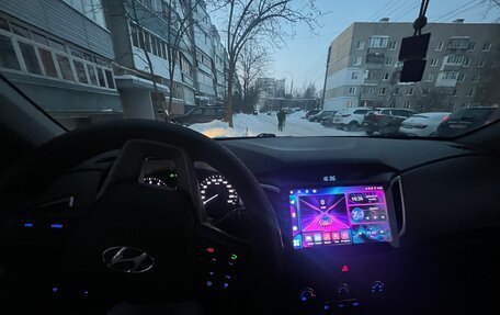 Hyundai Creta I рестайлинг, 2019 год, 1 550 000 рублей, 3 фотография
