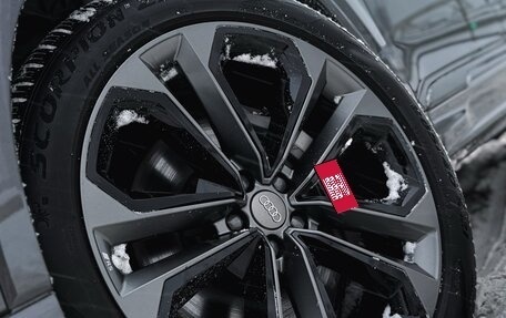 Audi Q7, 2024 год, 10 990 000 рублей, 7 фотография