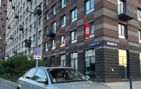 Audi A4, 2003 год, 600 000 рублей, 10 фотография