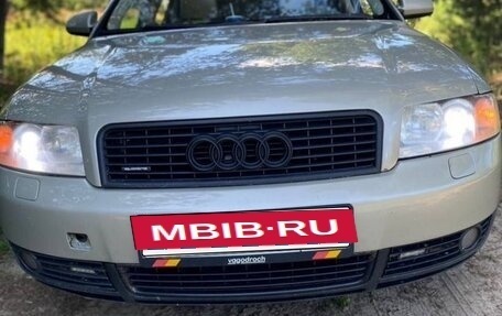 Audi A4, 2003 год, 600 000 рублей, 17 фотография