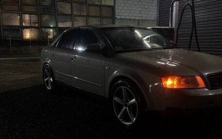 Audi A4, 2003 год, 600 000 рублей, 28 фотография