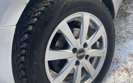 Toyota Yaris III рестайлинг, 2008 год, 600 000 рублей, 4 фотография