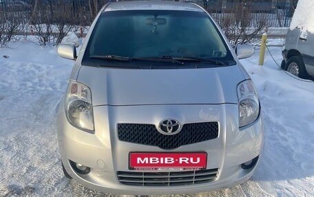 Toyota Yaris III рестайлинг, 2008 год, 600 000 рублей, 3 фотография