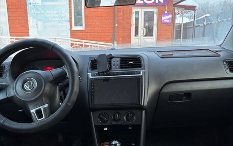 Volkswagen Polo VI (EU Market), 2012 год, 650 000 рублей, 4 фотография