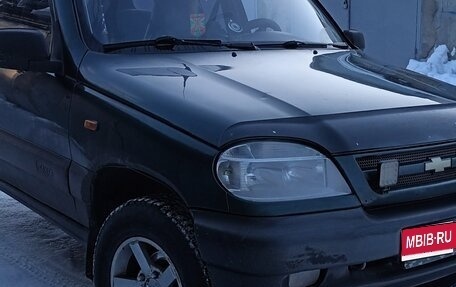 Chevrolet Niva I рестайлинг, 2003 год, 270 000 рублей, 1 фотография