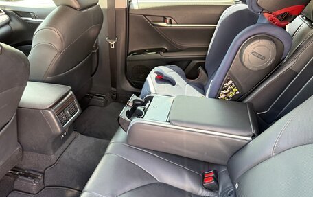 Toyota Camry, 2018 год, 3 600 000 рублей, 13 фотография