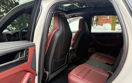 Porsche Cayenne III, 2025 год, 17 000 000 рублей, 16 фотография