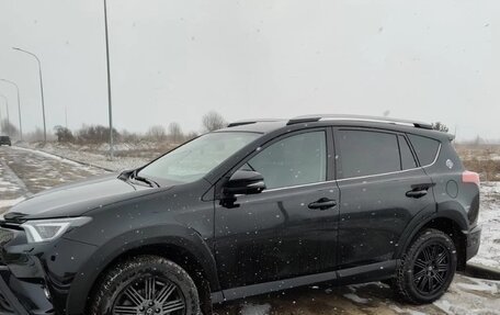 Toyota RAV4, 2018 год, 3 150 000 рублей, 9 фотография