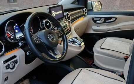 Mercedes-Benz V-Класс, 2016 год, 4 850 000 рублей, 4 фотография