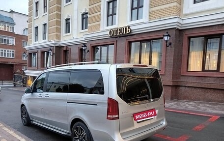 Mercedes-Benz V-Класс, 2016 год, 4 850 000 рублей, 6 фотография