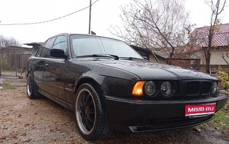 BMW 5 серия, 1990 год, 333 000 рублей, 1 фотография