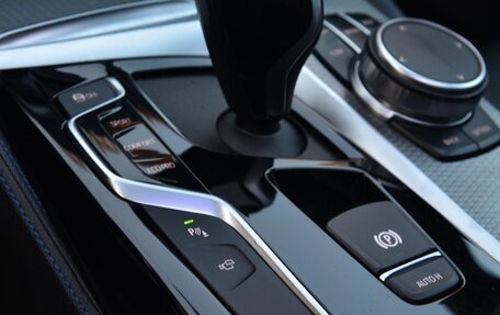 BMW 5 серия, 2019 год, 3 790 000 рублей, 15 фотография