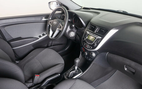 Hyundai Solaris II рестайлинг, 2013 год, 859 000 рублей, 12 фотография