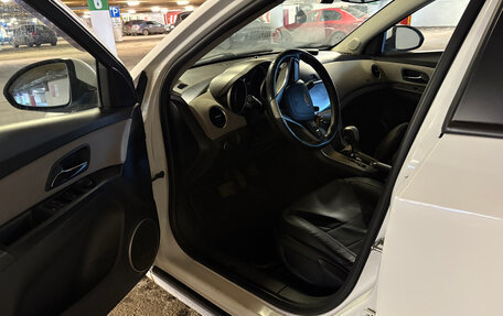 Chevrolet Cruze II, 2013 год, 800 000 рублей, 7 фотография