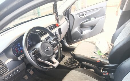 KIA Rio IV, 2018 год, 1 000 000 рублей, 8 фотография