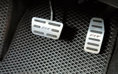 Honda Fit III, 2018 год, 1 350 000 рублей, 9 фотография