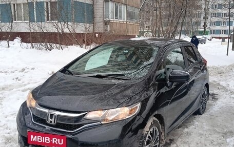 Honda Fit III, 2018 год, 1 350 000 рублей, 23 фотография