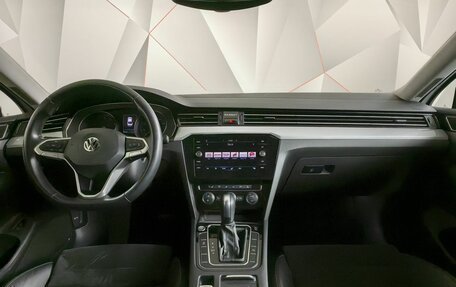 Volkswagen Passat B8 рестайлинг, 2020 год, 3 130 000 рублей, 14 фотография