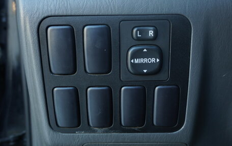 Toyota Land Cruiser Prado 120 рестайлинг, 2007 год, 1 923 000 рублей, 15 фотография