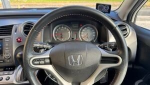 Honda Stream II, 2013 год, 945 000 рублей, 9 фотография