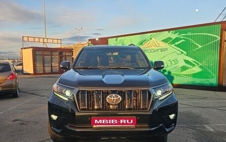 Toyota Land Cruiser Prado 150 рестайлинг 2, 2021 год, 7 500 000 рублей, 21 фотография