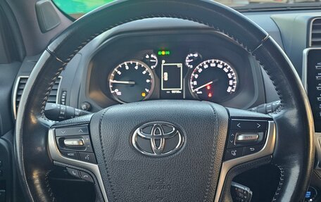 Toyota Land Cruiser Prado 150 рестайлинг 2, 2021 год, 7 500 000 рублей, 29 фотография