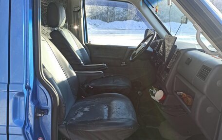 Volkswagen Caravelle T4, 2001 год, 1 181 000 рублей, 2 фотография