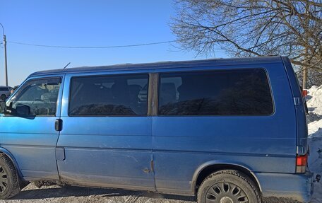 Volkswagen Caravelle T4, 2001 год, 1 181 000 рублей, 3 фотография