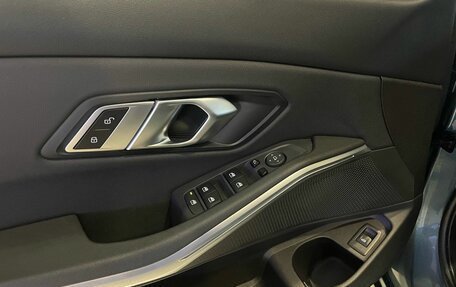 BMW 3 серия, 2021 год, 3 698 000 рублей, 8 фотография