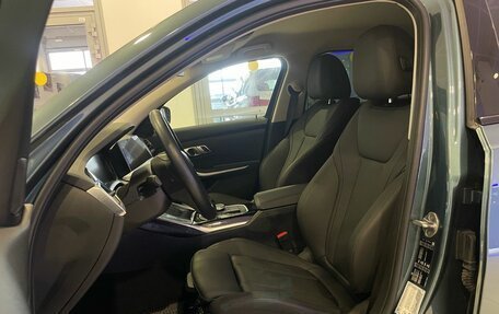 BMW 3 серия, 2021 год, 3 698 000 рублей, 9 фотография