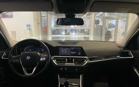 BMW 3 серия, 2021 год, 3 698 000 рублей, 16 фотография