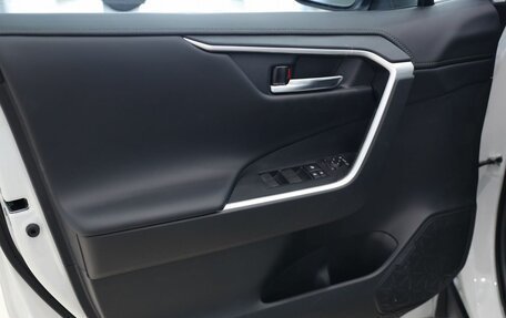 Toyota RAV4, 2025 год, 4 290 000 рублей, 11 фотография