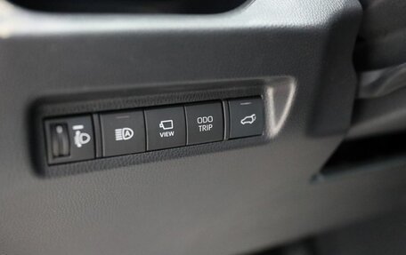 Toyota RAV4, 2025 год, 4 290 000 рублей, 12 фотография