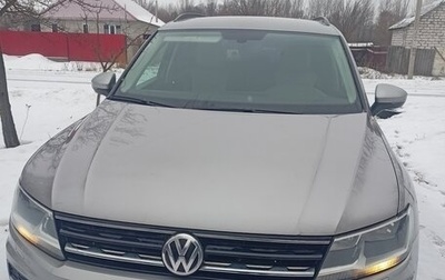 Volkswagen Tiguan II, 2018 год, 2 200 000 рублей, 1 фотография