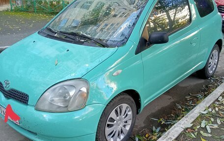 Toyota Yaris I рестайлинг, 2000 год, 310 000 рублей, 1 фотография