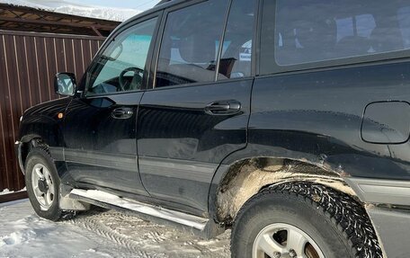 Toyota Land Cruiser 100 рестайлинг 2, 1999 год, 1 200 000 рублей, 17 фотография