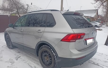 Volkswagen Tiguan II, 2018 год, 2 200 000 рублей, 4 фотография