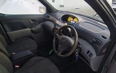 Toyota FunCargo, 2000 год, 325 000 рублей, 7 фотография