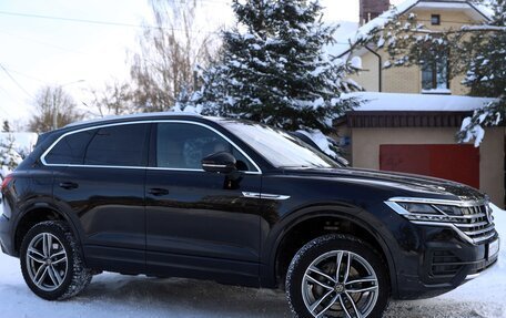 Volkswagen Touareg III, 2020 год, 7 850 000 рублей, 3 фотография