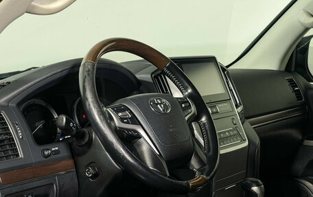 Toyota Land Cruiser 200, 2019 год, 7 597 000 рублей, 13 фотография