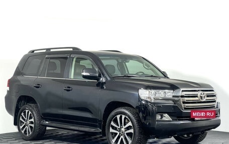Toyota Land Cruiser 200, 2019 год, 7 597 000 рублей, 3 фотография