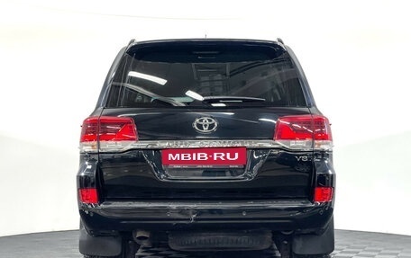 Toyota Land Cruiser 200, 2019 год, 7 597 000 рублей, 6 фотография