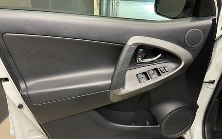 Toyota RAV4, 2012 год, 1 750 000 рублей, 12 фотография