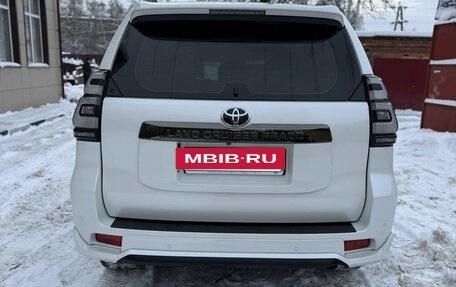 Toyota Land Cruiser Prado 150 рестайлинг 2, 2021 год, 7 450 000 рублей, 4 фотография